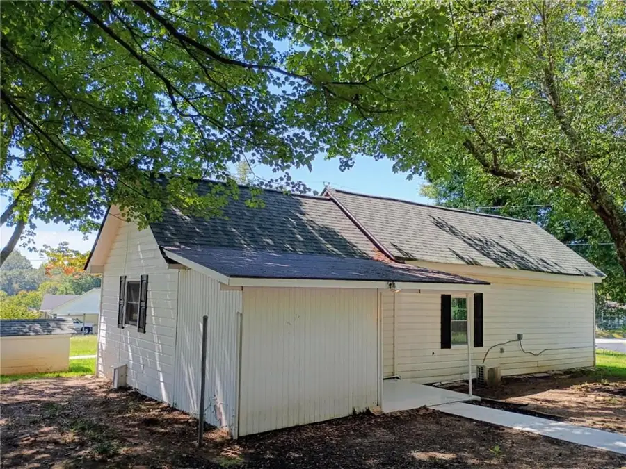 4022 Sutton Road, Gainesville, GA 30506 - Image #2