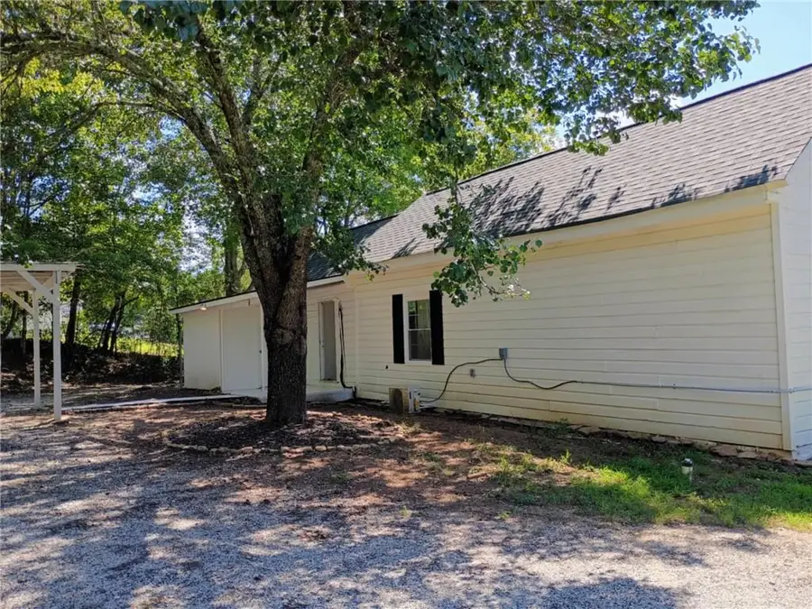 4022 Sutton Road, Gainesville, GA 30506 - Image #3