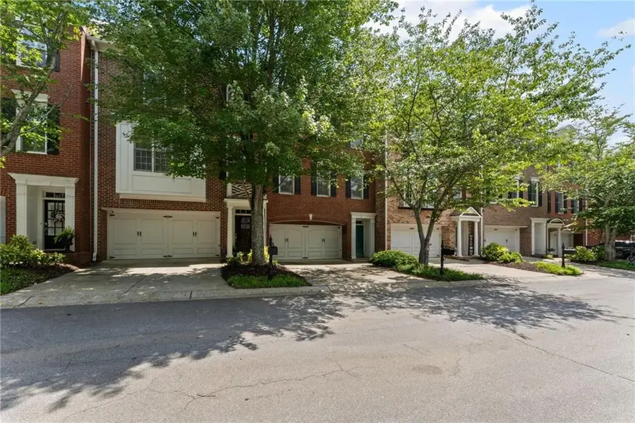 4405 Village Green Drive, Roswell, GA 30075 - Image #2