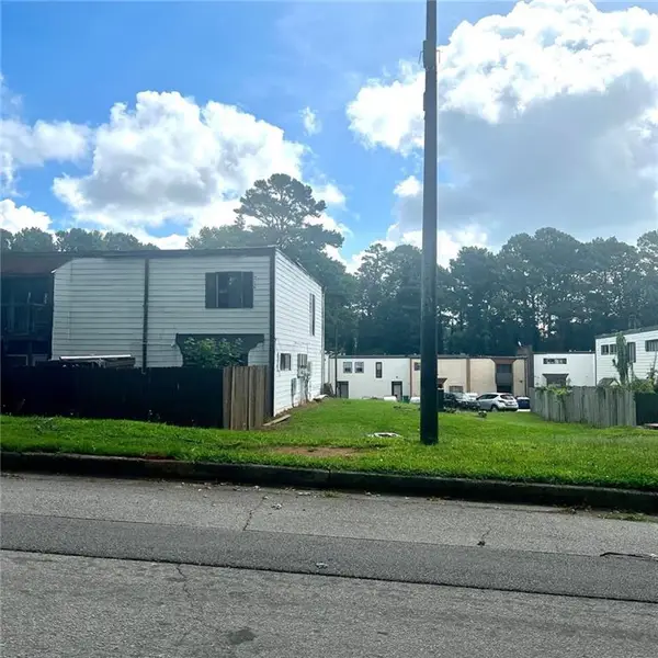 5918 Sutcliff Square, Lithonia, GA 30058