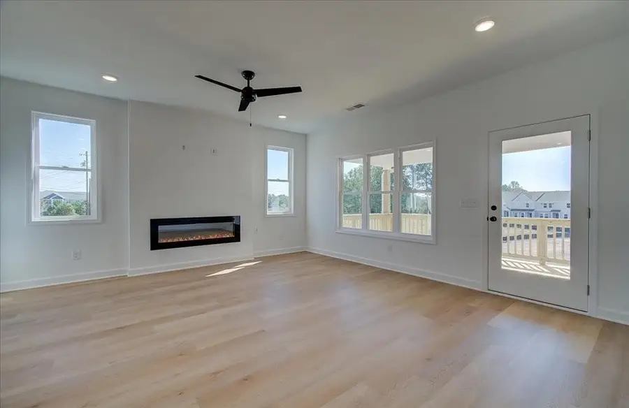 1931 Deco Drive, Kennesaw, GA 30144 - Image #2