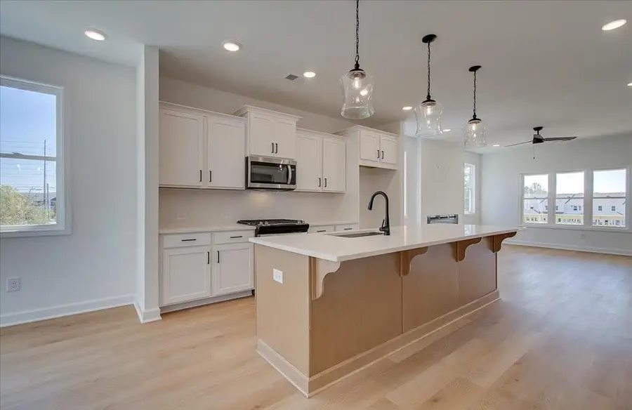 1931 Deco Drive, Kennesaw, GA 30144 - Image #3