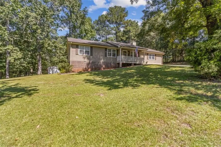 406 Farm Street, Loganville, GA 30052 - Image #2