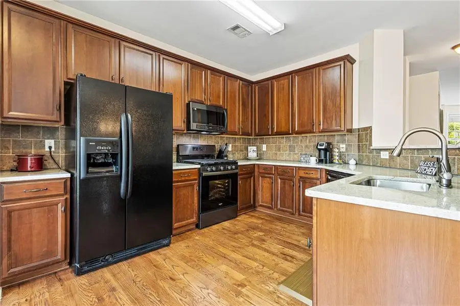 1565 Oakdale Bluffs Drive Se, Smyrna, GA 30126 - Image #2