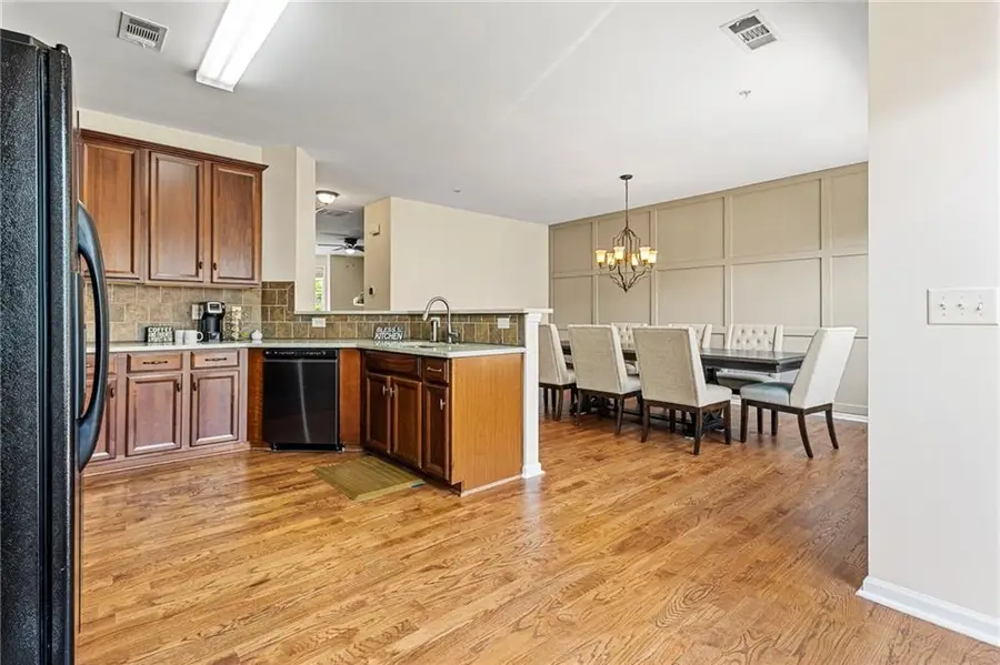 1565 Oakdale Bluffs Drive Se, Smyrna, GA 30126 - Image #3