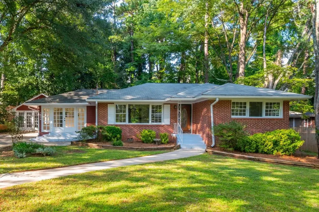 1392 Lively Ridge Road Ne, Atlanta, GA 30329 - Image #1