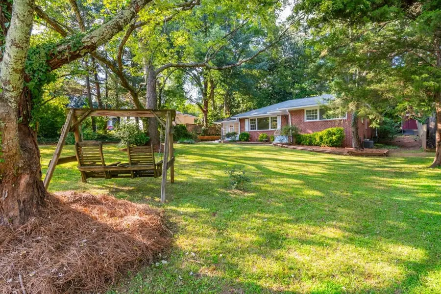 1392 Lively Ridge Road Ne, Atlanta, GA 30329 - Image #2