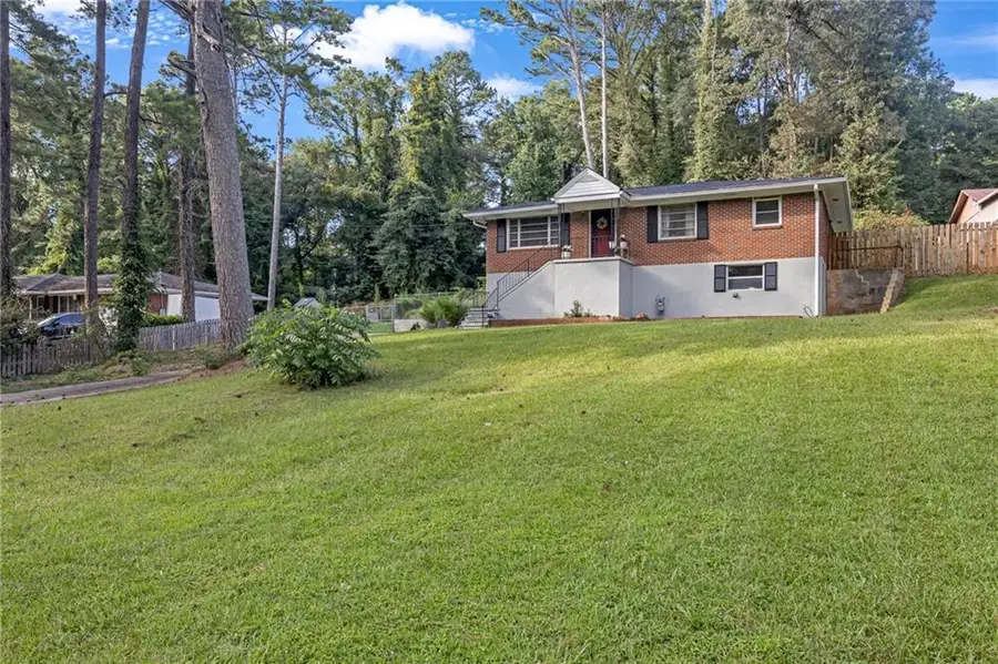 3927 Boulder Park Drive Sw, Atlanta, GA 30331 - Image #2