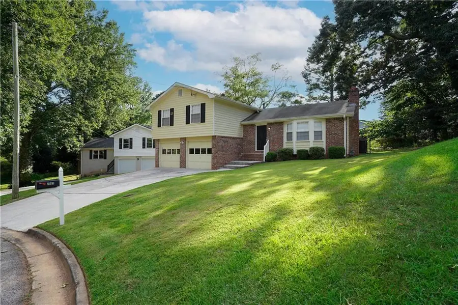 2063 Wellborn Close, Lithonia, GA 30058 - Image #2