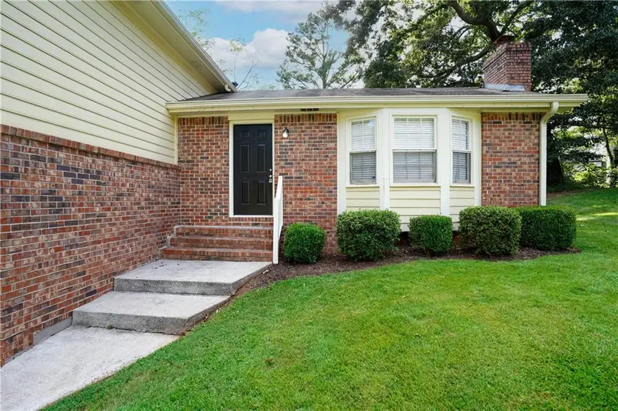 2063 Wellborn Close, Lithonia, GA 30058 - Image #3
