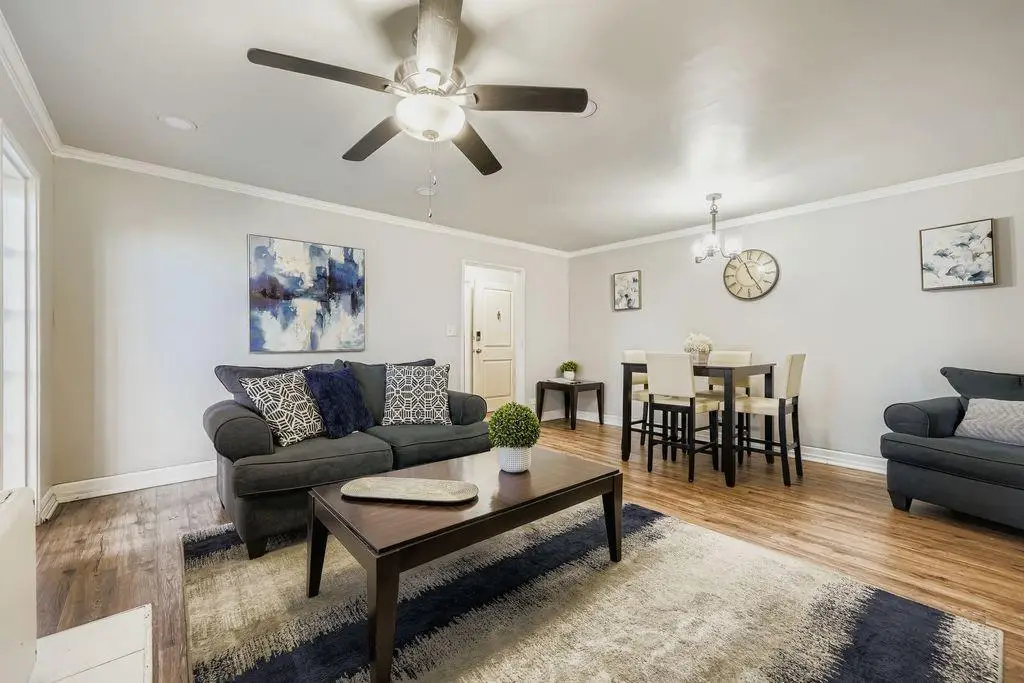 300 Peachtree Street Ne #11I, Atlanta, GA 30308 - Image #1