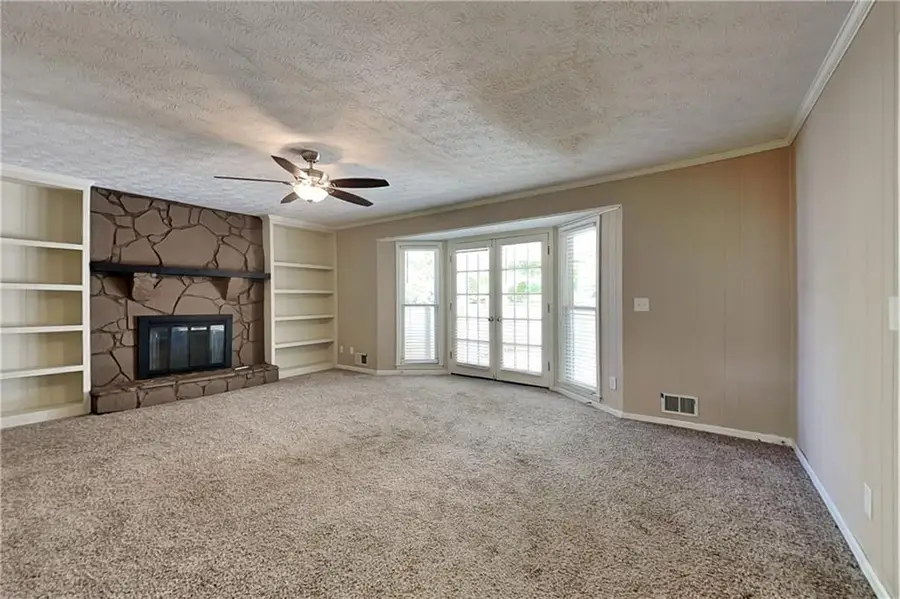 2990 Mountain Trace Ne, Roswell, GA 30075 - Image #2