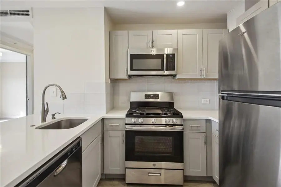 2285 Peachtree Road Ne, Atlanta, GA 30309 - Image #3