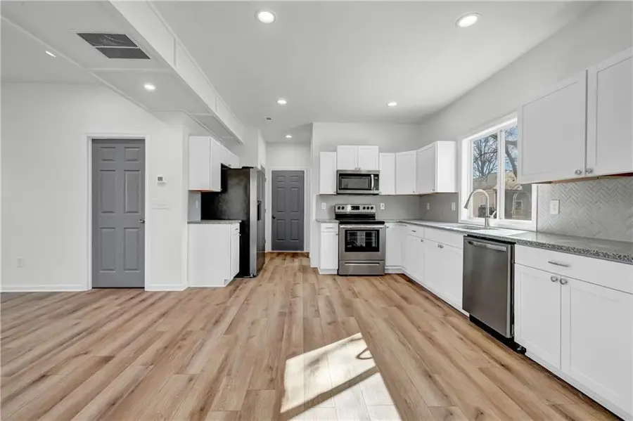 105 E Callahan Street Ne, Rome, GA 30161 - Image #2