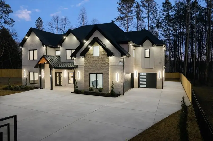 1613 Azalea Drive, Lawrenceville, GA 30043 - #2