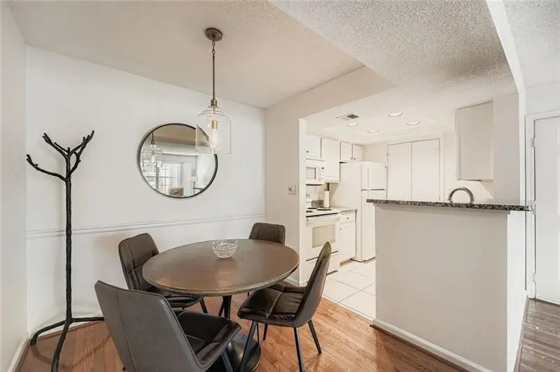 4109 Chastain Park Court Ne, Atlanta, GA 30342 - Image #3