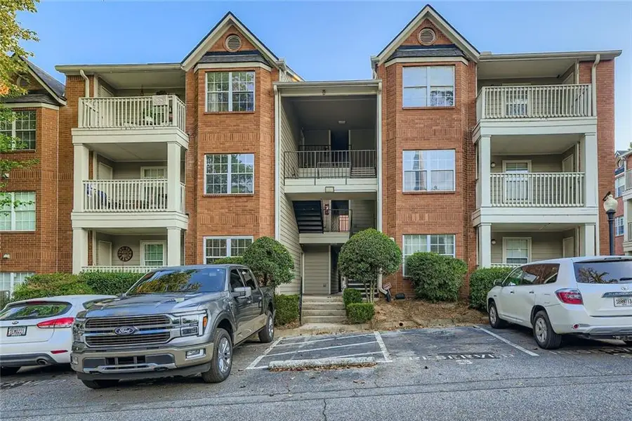 4100 Chastain Park Court Ne, Atlanta, GA 30342 - Image #2