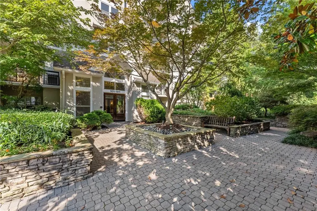 1406 River Green Drive Nw, Atlanta, GA 30327 - Image #1