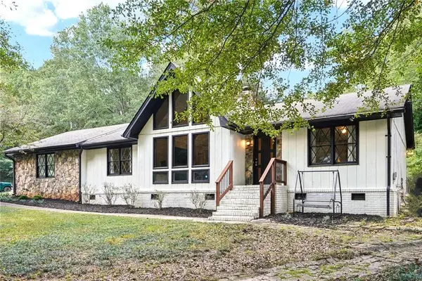 3331 Manchester Drive Sw, Lilburn, GA 30047