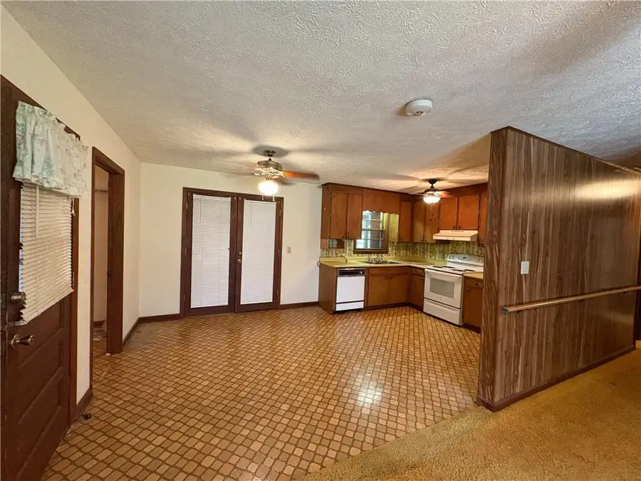 179 Garrison Drive, Cleveland, GA 30528 - Image #2