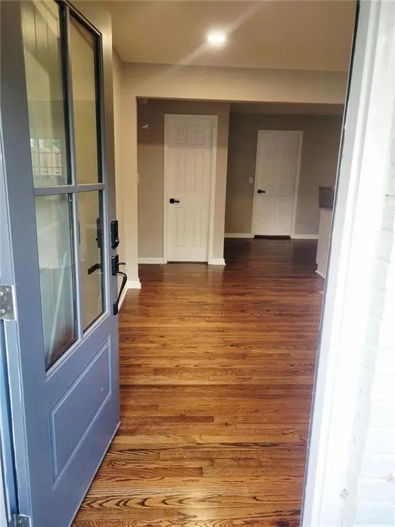 11 Oak Drive Sw, Atlanta, GA 30354 - Image #2