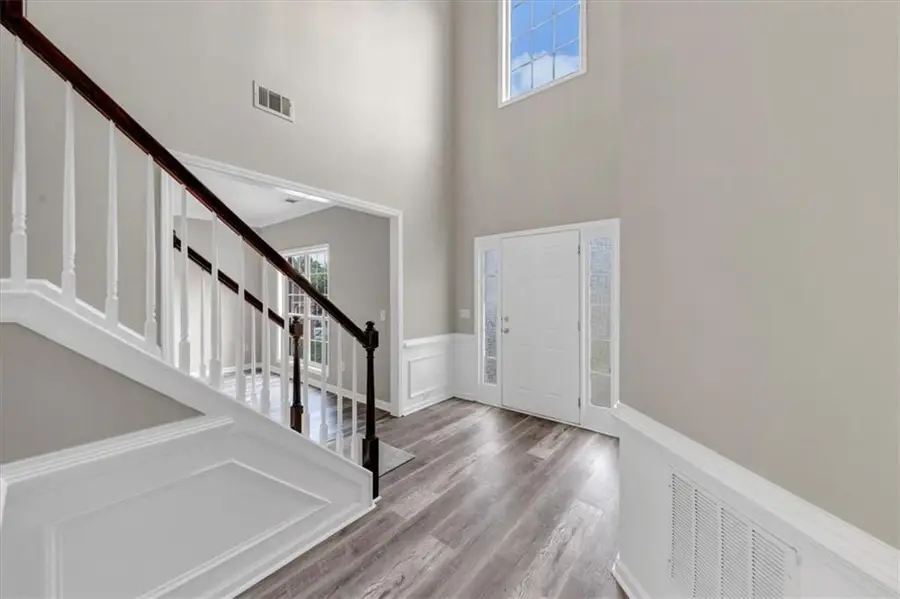 660 Maple Crest Drive, Lawrenceville, GA 30044 - Image #3