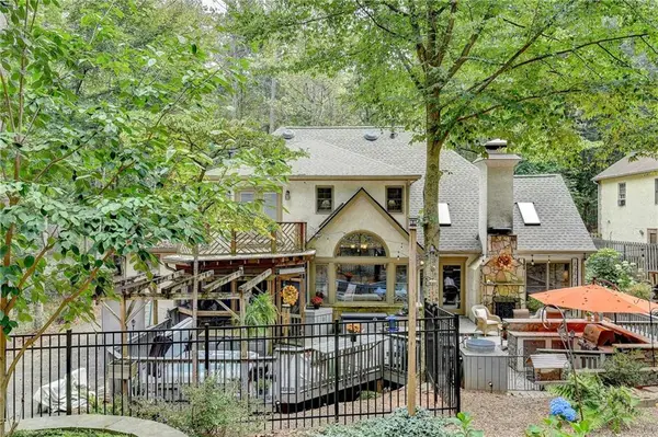 4006 N Berkeley Lake Road Nw, Berkeley Lake, GA 30096