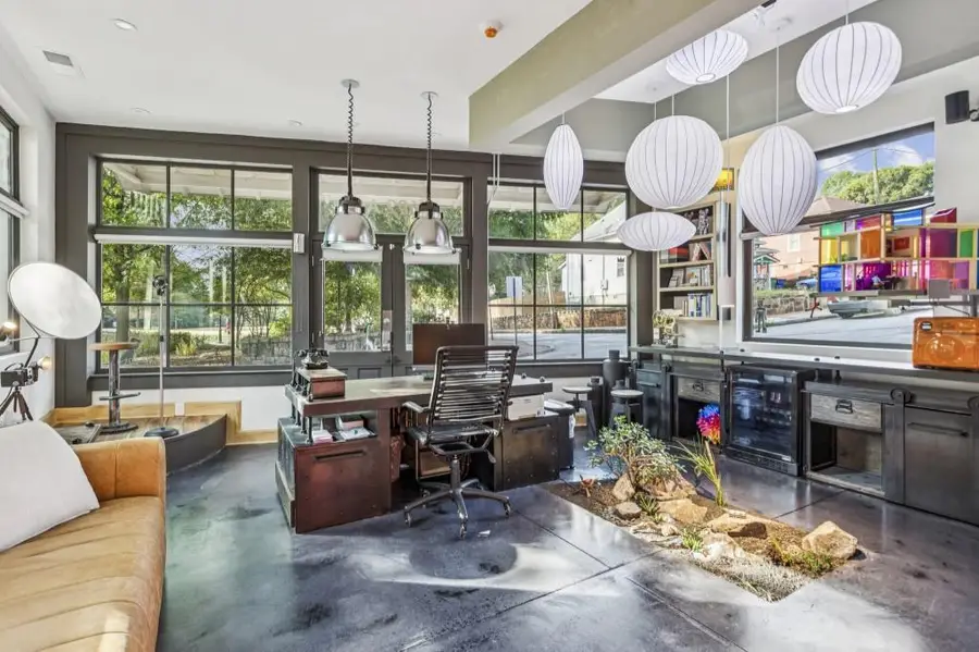 692A Kirkwood Avenue Se, Atlanta, GA 30316 - Image #2