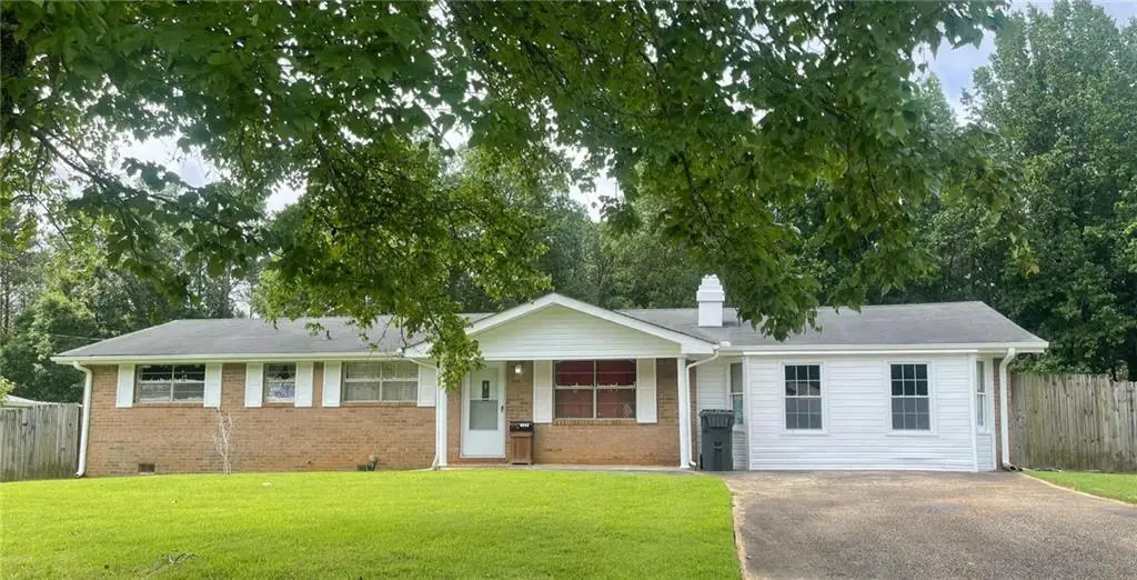 6045 S Bear Drive, Douglasville, GA 30135 - Image #1