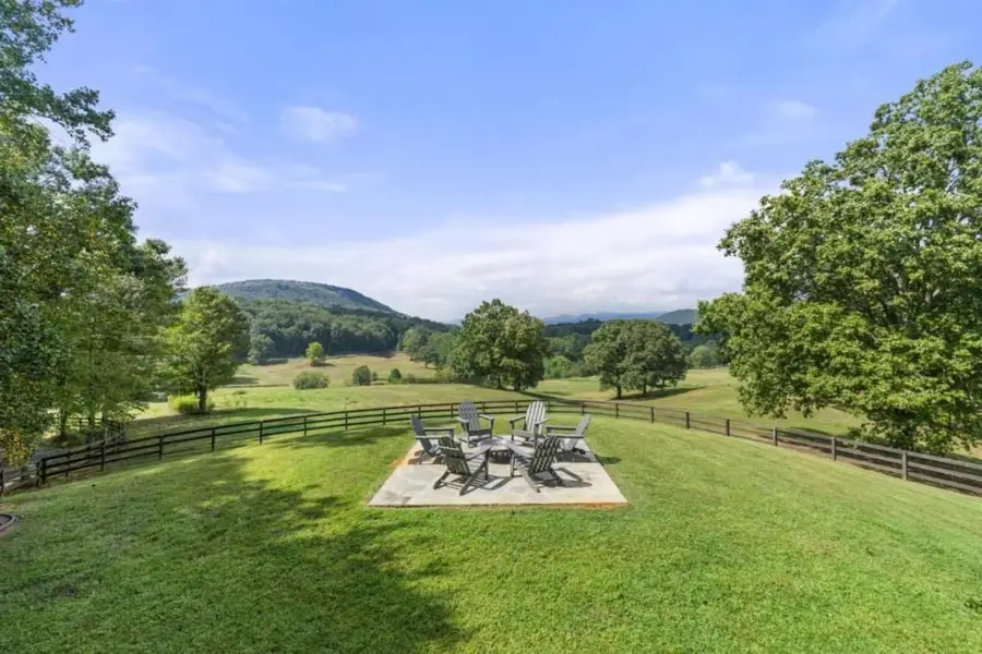 2653 Ben T Huiet Highway, Clarkesville, GA 30523 - #2