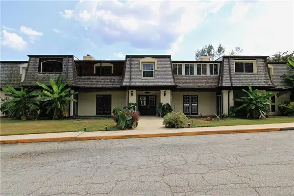 122 Rue Fontaine, Lithonia, GA 30038