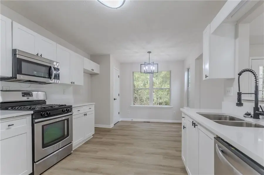 859 Aspen Drive, Lithia Springs, GA 30122 - Image #3