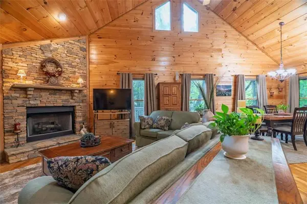 52 Hilary Court, Ellijay, GA 30540