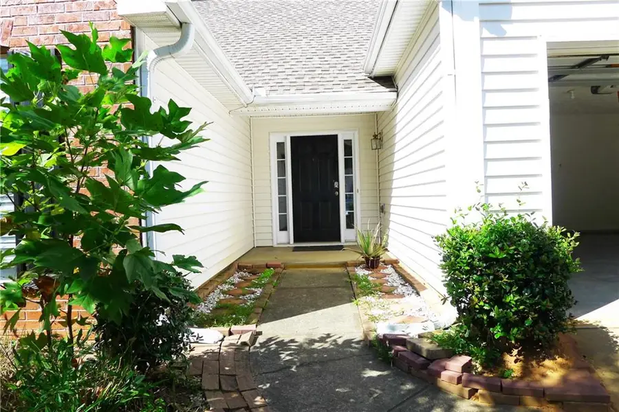 327 Lee Miller Drive, Suwanee, GA 30024 - Image #2