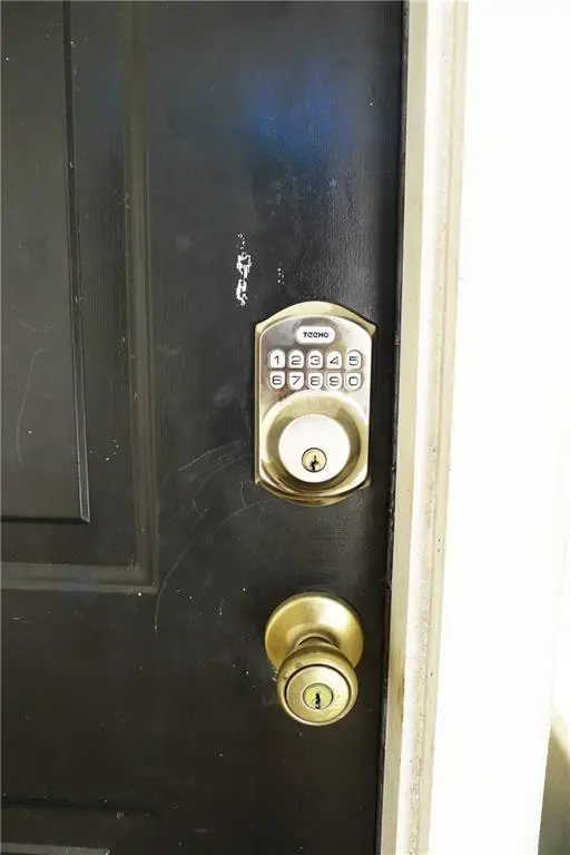 327 Lee Miller Drive, Suwanee, GA 30024 - Image #3