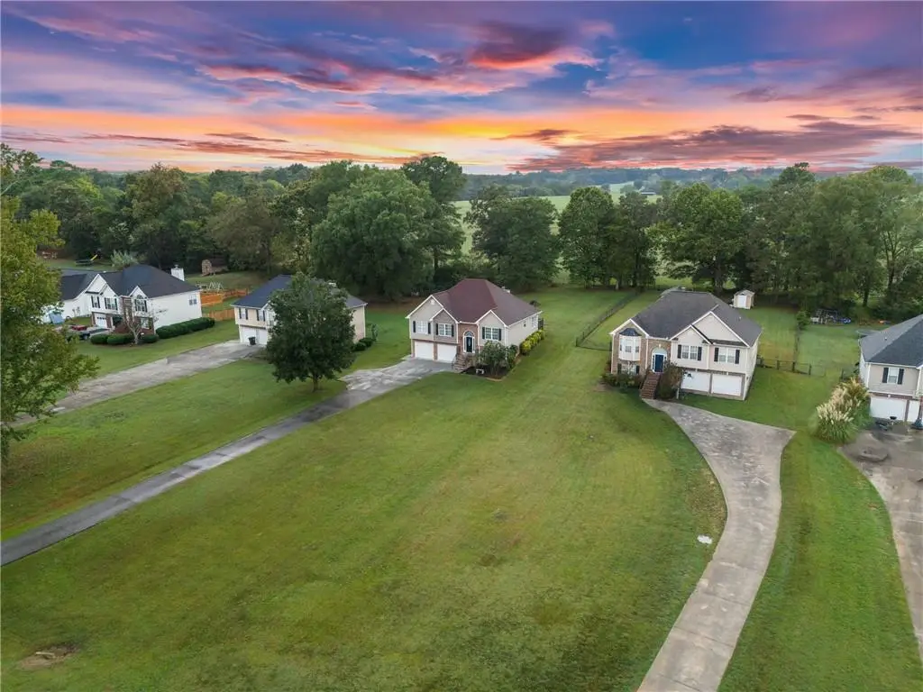 105 Woodberry Drive Se, Calhoun, GA 30701 - Image #1