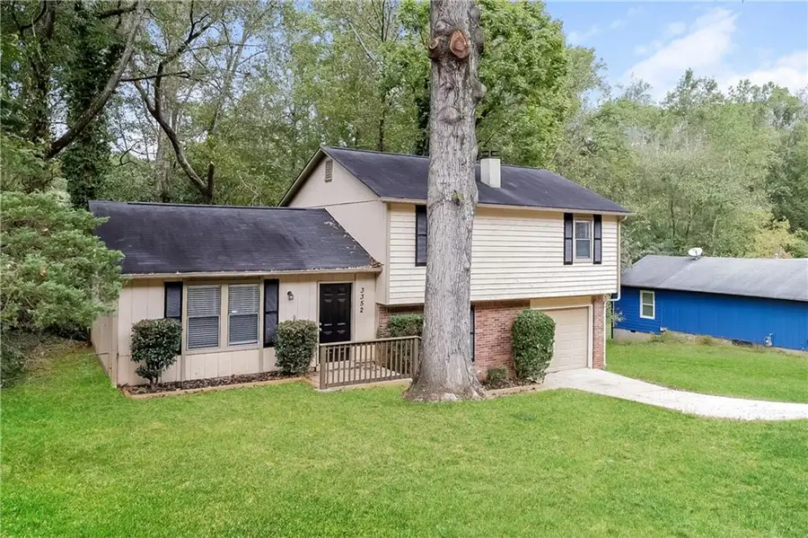 3352 Herrenhut Road, Lithonia, GA 30038 - Image #2