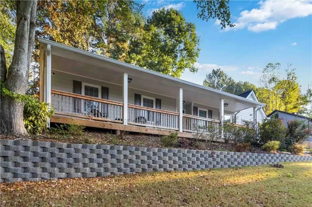 874 Fox Valley Drive, Stone Mountain, GA 30088 - Image #1