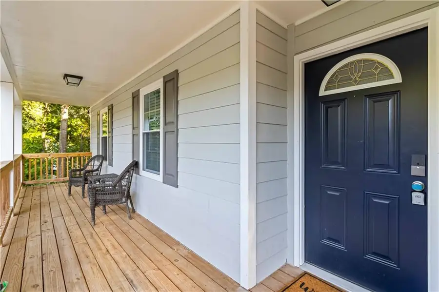 874 Fox Valley Drive, Stone Mountain, GA 30088 - Image #3