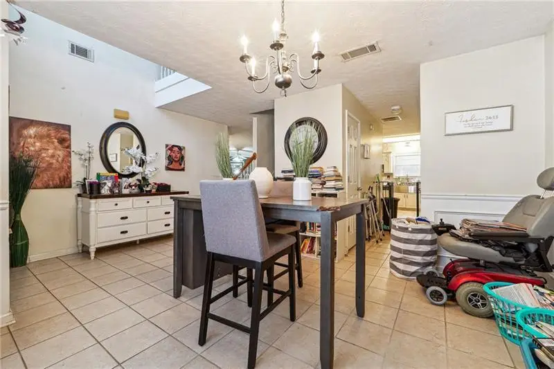 370 Shadowbrooke Drive, Loganville, GA 30052 - Image #3