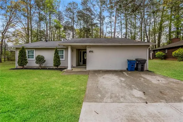 8404 Park Ridge Lane, Riverdale, GA 30274