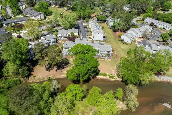 1009 Riverbend Club Drive Se, Atlanta, GA 30339