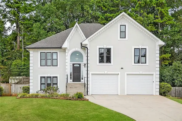 1320 Green Oak Circle, Lawrenceville, GA 30043