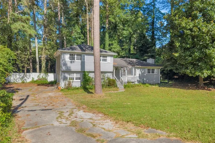 641 Favorwood Drive Sw, Marietta, GA 30060 - Image #3