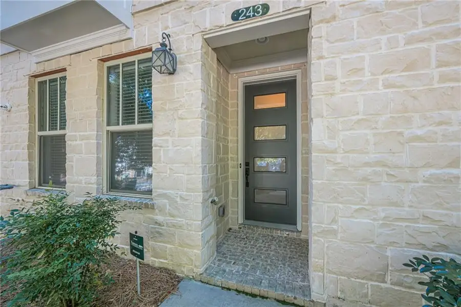 243 Franklin Road, Atlanta, GA 30342 - Image #2