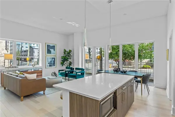 775 Juniper Street Ne #103, Atlanta, GA 30308