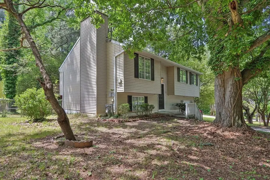 5295 Old Trail Circle, Stone Mountain, GA 30088 - Image #3