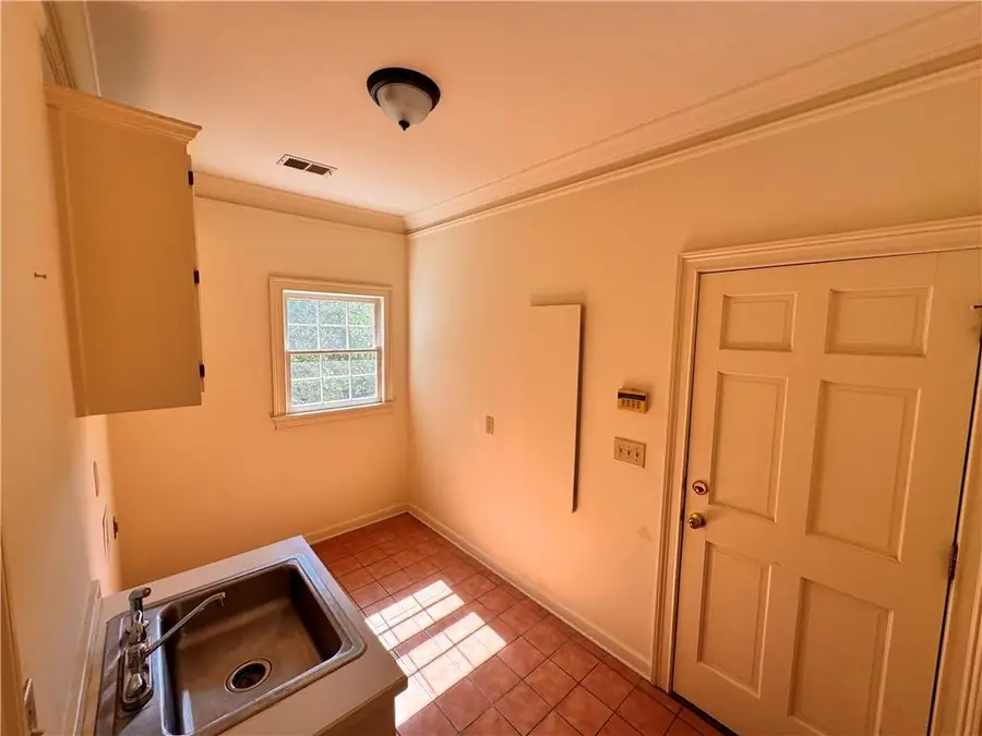 2028 Lakewood Circle, Grayson, GA 30017 - Image #3