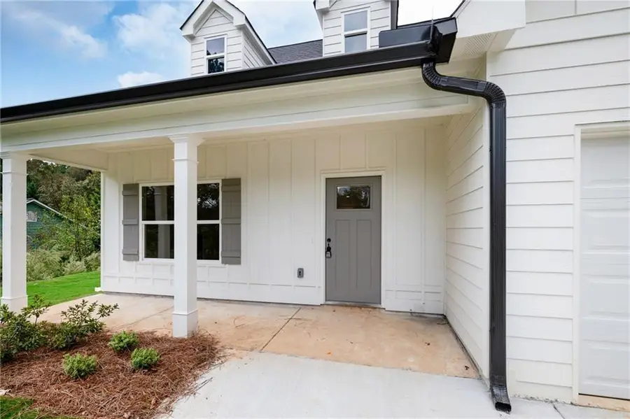 121 Harrison Lane Ne, Calhoun, GA 30701 - Image #2