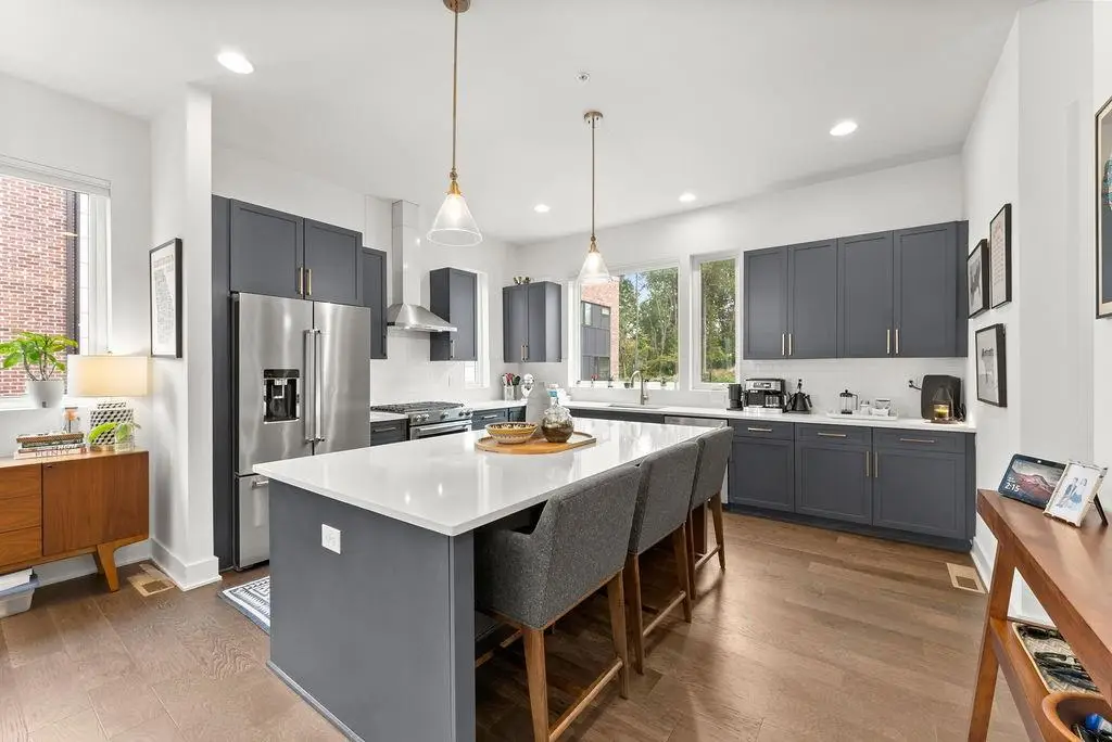 1256 Chelsea Circle Nw, Atlanta, GA 30318 - Image #1